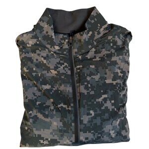 Lululemon Surge Warm Shield 1/2 Zip (Pixel Camo Green) - Size Medium